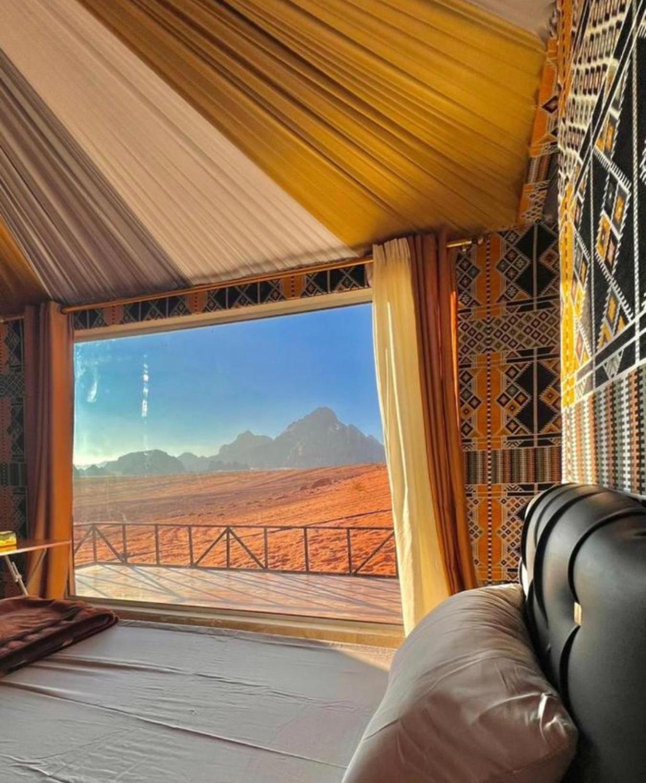 Rum Flower Bubbles Luxury Camp Wadi Rum Exterior foto